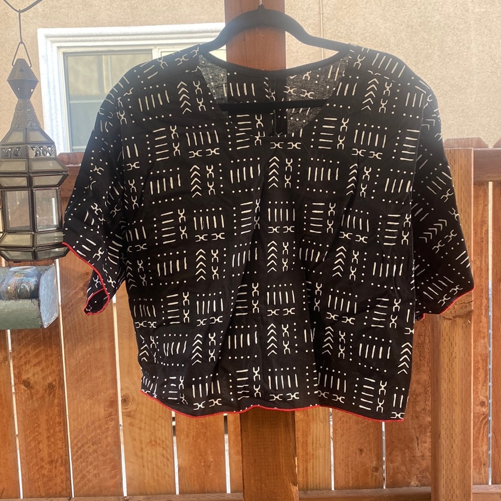 Vintage boxy ethnic print top